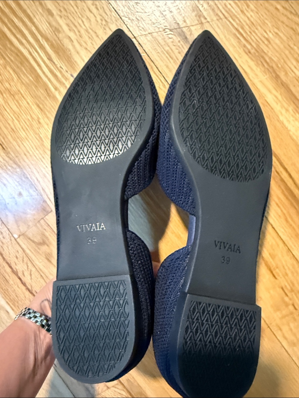 Vivaia Women’s Navy D’Orsay Pointed Toe Flat - Picture 3 of 3